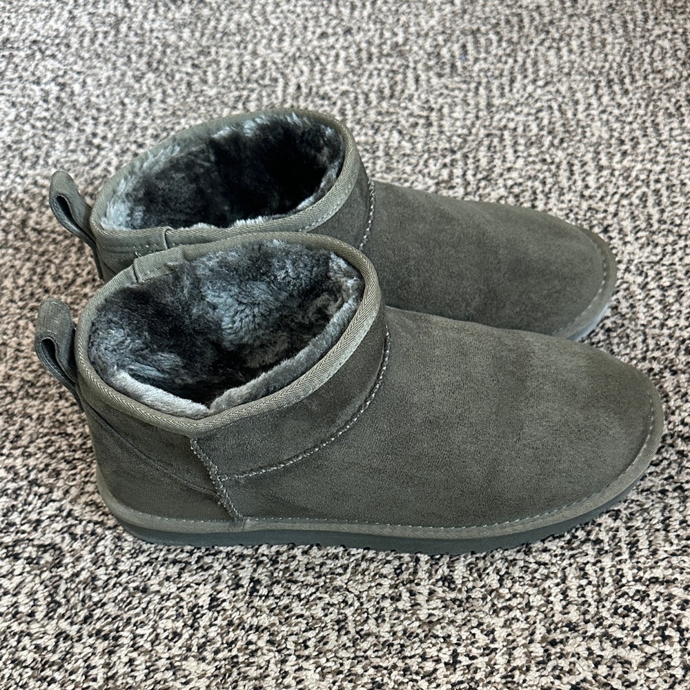 Maurices Gray Ankle Boots with Faux Fur Lining
